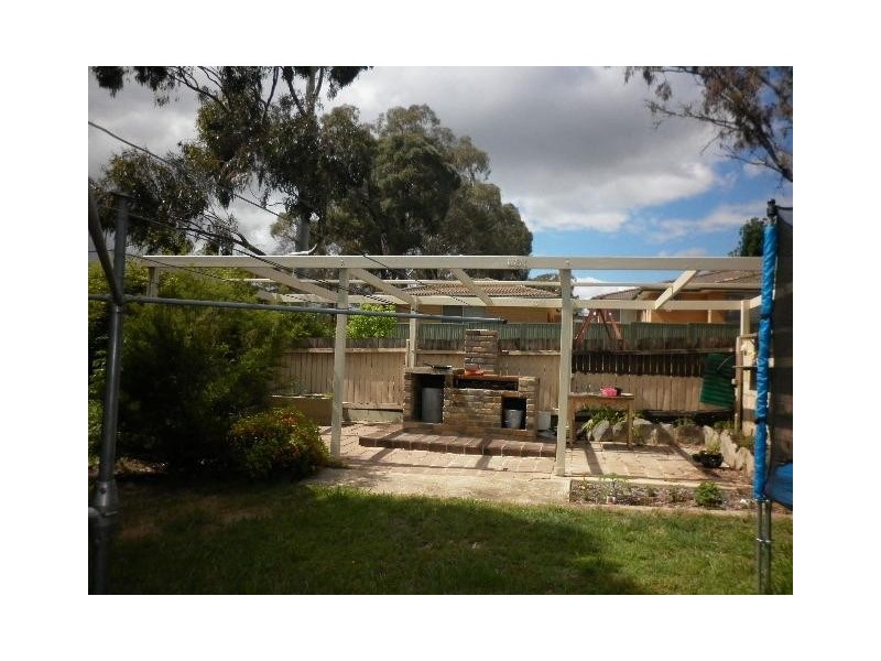 46 Hayley Crescent, Queanbeyan NSW 2620