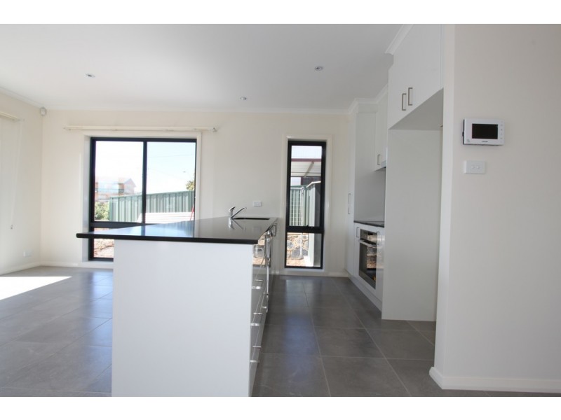 5/76-78 Uriarra Road, Queanbeyan NSW 2620