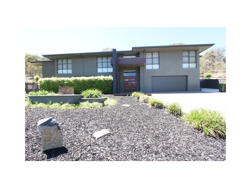 7 Barrigan Place, Jerrabomberra NSW 2619
