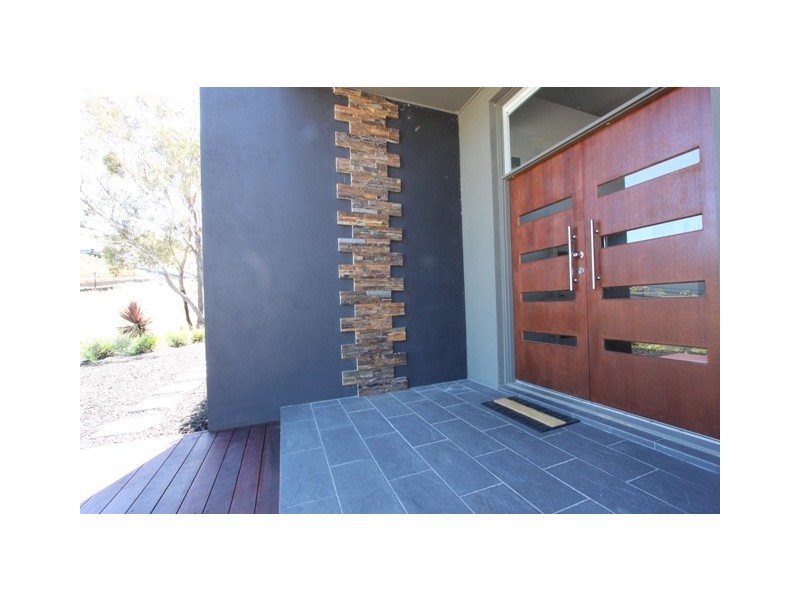 7 Barrigan Place, Jerrabomberra NSW 2619
