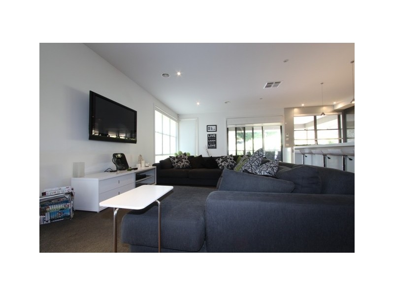 7 Barrigan Place, Jerrabomberra NSW 2619