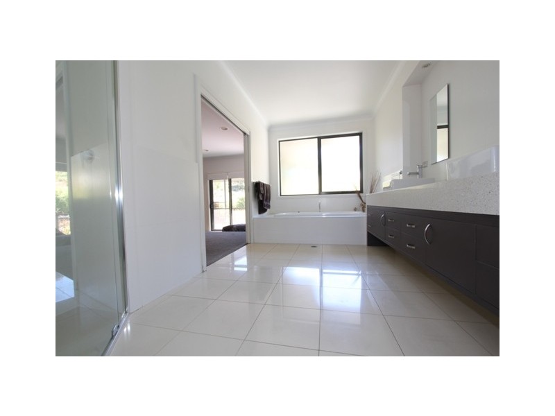 7 Barrigan Place, Jerrabomberra NSW 2619