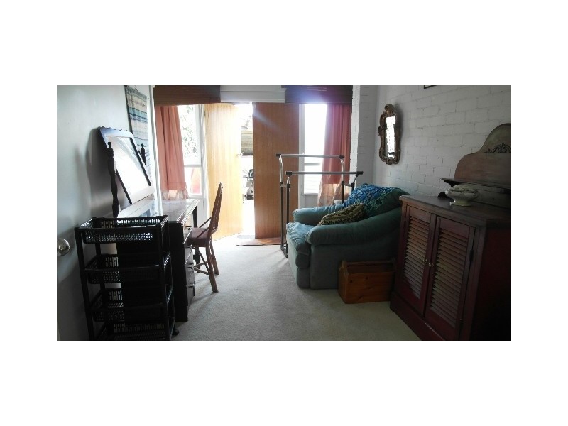 2A Ullamulla Crescent, Queanbeyan NSW 2620