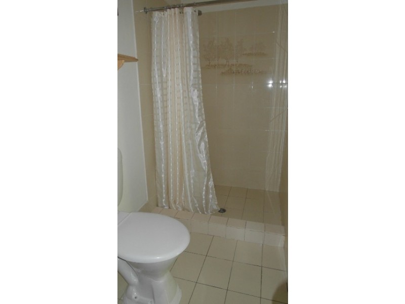 2A Ullamulla Crescent, Queanbeyan NSW 2620