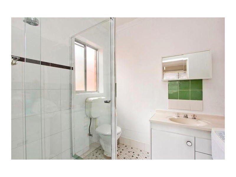 2/124 Henderson Road, Queanbeyan NSW 2620