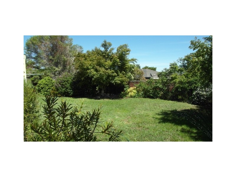 28 Parkview Crescent, Jerrabomberra NSW 2619