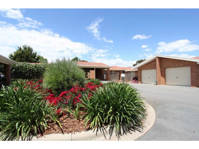 8/103 Bicentennial Drive, Jerrabomberra NSW 2619