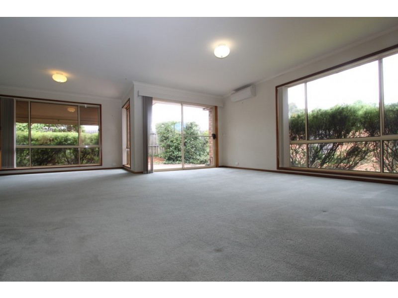 8/103 Bicentennial Drive, Jerrabomberra NSW 2619