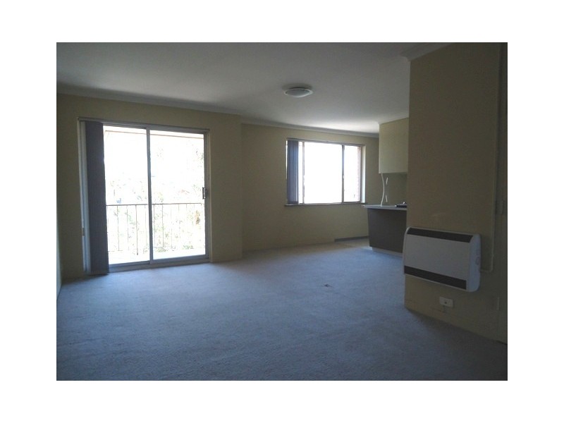 18/9 Crest Road, Queanbeyan NSW 2620