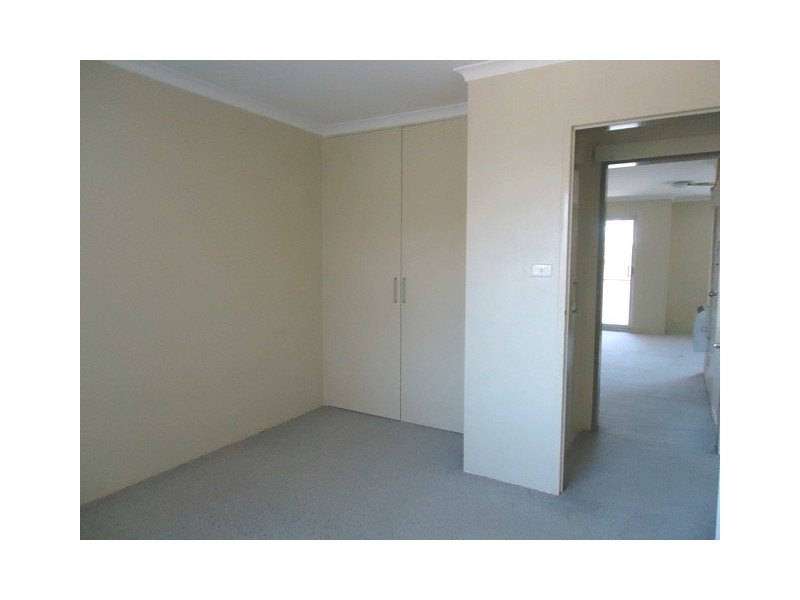 18/9 Crest Road, Queanbeyan NSW 2620