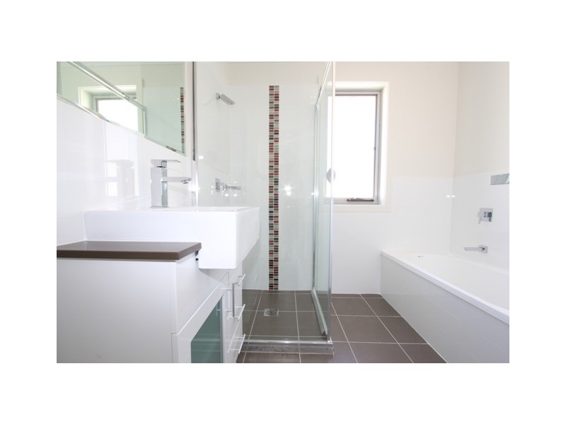 1/12 Mulloon, Queanbeyan NSW 2620