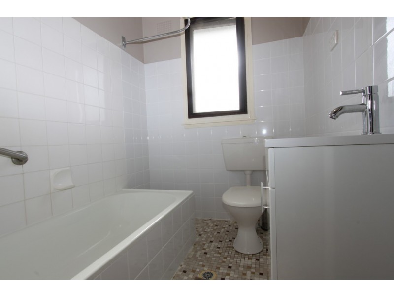 21 Karri Crescent, Queanbeyan NSW 2620