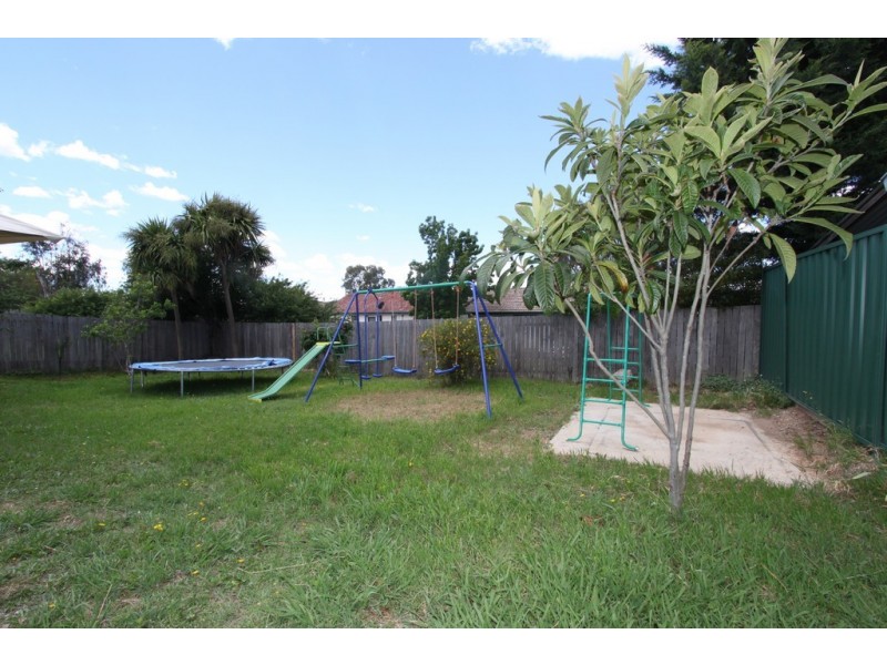 21 Karri Crescent, Queanbeyan NSW 2620