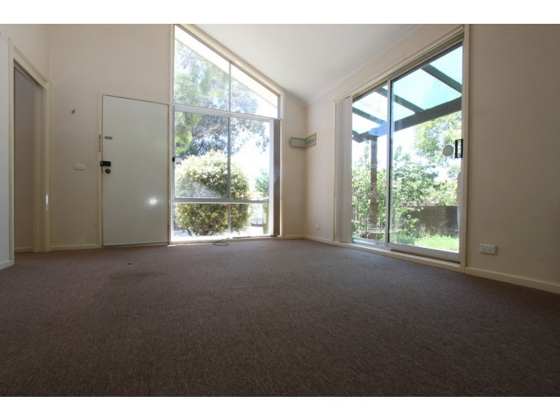 1/39 Ross Road, Queanbeyan NSW 2620