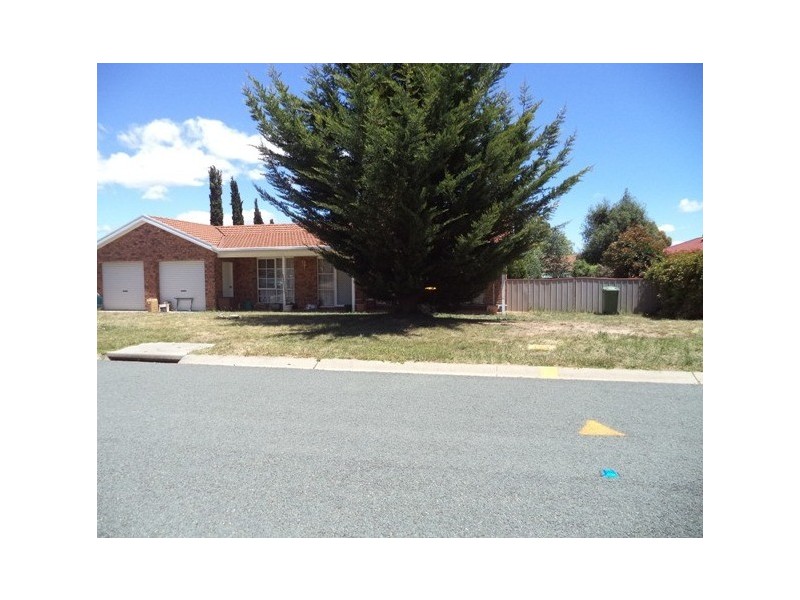 7 Parkview Crescent, Jerrabomberra NSW 2619