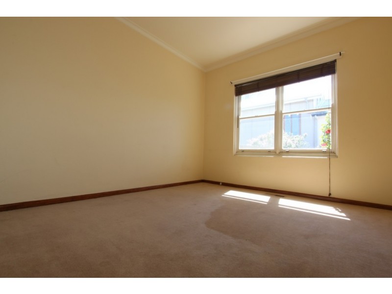 39 The Crescent, Queanbeyan NSW 2620
