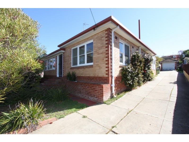 39 The Crescent, Queanbeyan NSW 2620