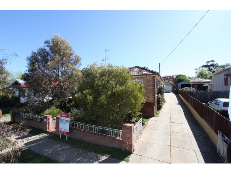 39 The Crescent, Queanbeyan NSW 2620