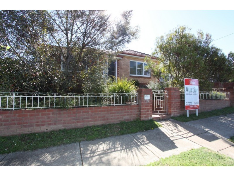 39 The Crescent, Queanbeyan NSW 2620
