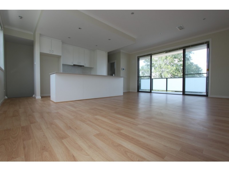 3/5 McKeahnie Street, Queanbeyan NSW 2620