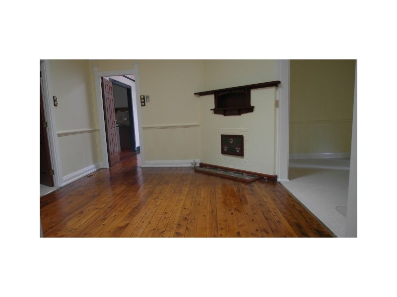 94 Ross Road, Queanbeyan NSW 2620