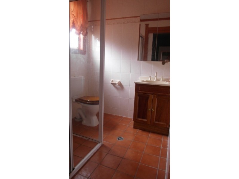 94 Ross Road, Queanbeyan NSW 2620