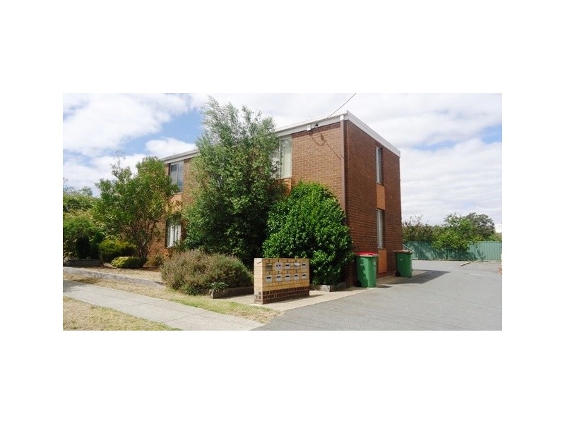1/22 Carrington Street, Queanbeyan NSW 2620