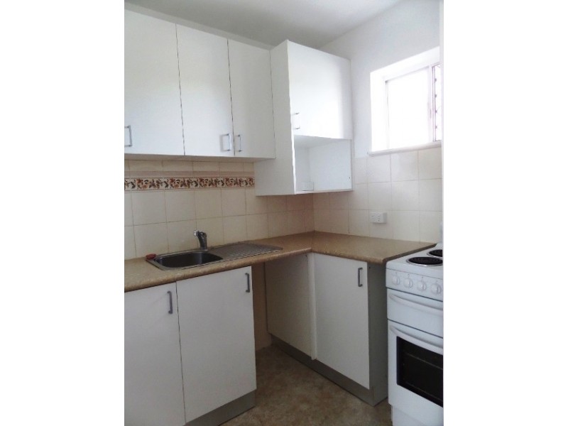 1/22 Carrington Street, Queanbeyan NSW 2620