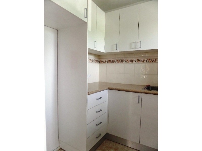 1/22 Carrington Street, Queanbeyan NSW 2620