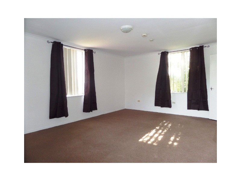 1/22 Carrington Street, Queanbeyan NSW 2620