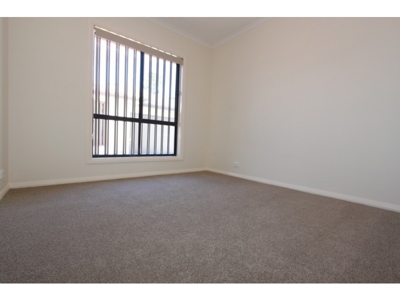 4/76-78 Uriarra Road, Queanbeyan NSW 2620