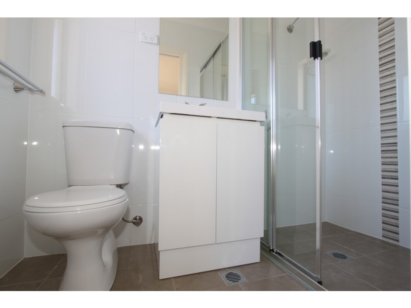 4/76-78 Uriarra Road, Queanbeyan NSW 2620