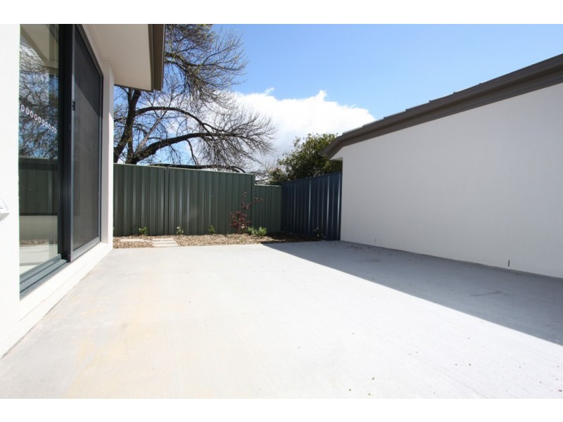 4/76-78 Uriarra Road, Queanbeyan NSW 2620