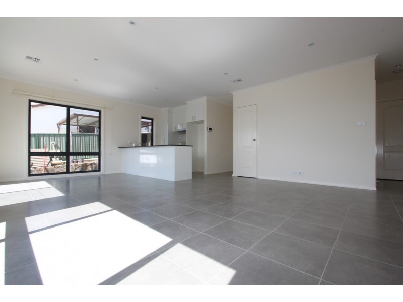 4/76-78 Uriarra Road, Queanbeyan NSW 2620