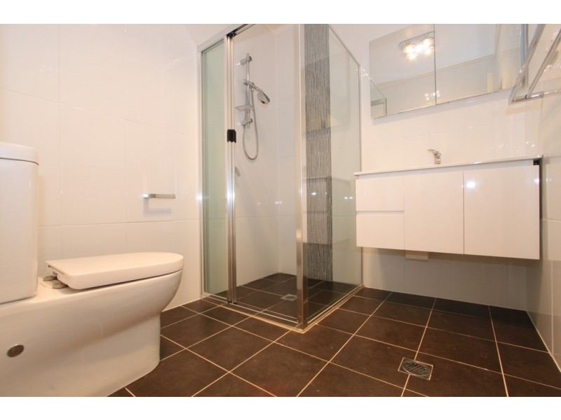 4/76-78 Uriarra Road, Queanbeyan NSW 2620