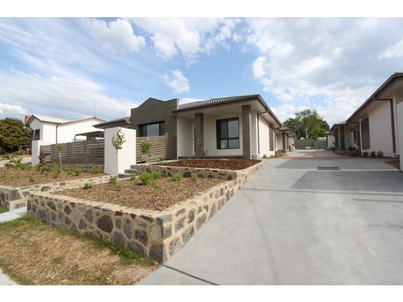 4/76-78 Uriarra Road, Queanbeyan NSW 2620
