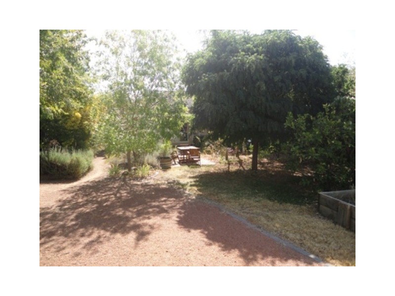 34 Cooma Street, Queanbeyan NSW 2620