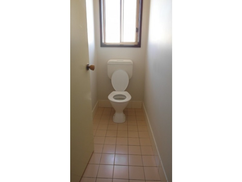 6/2 Lazarus Crescent, Queanbeyan NSW 2620