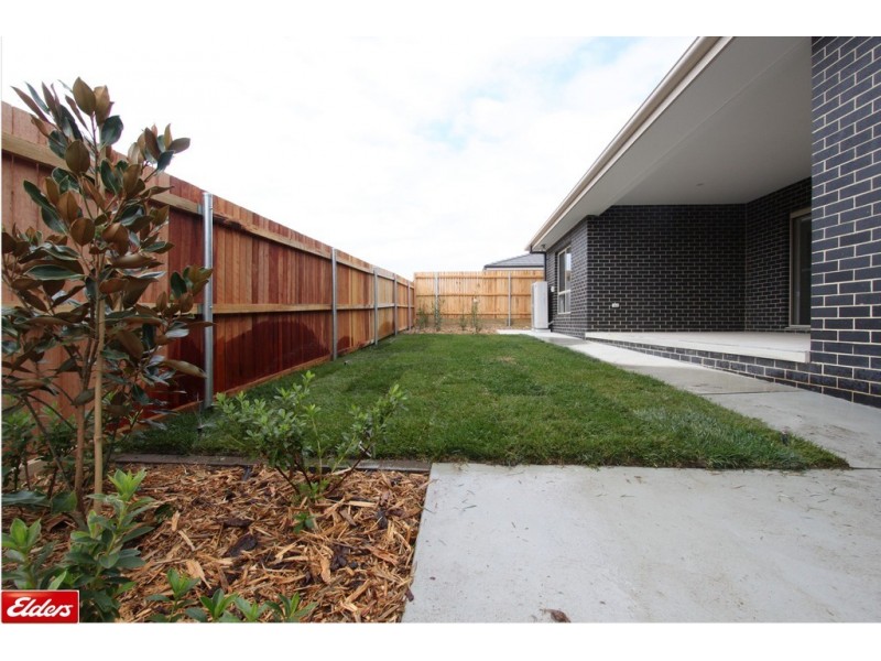 25 Bonarba Link, Googong NSW 2620