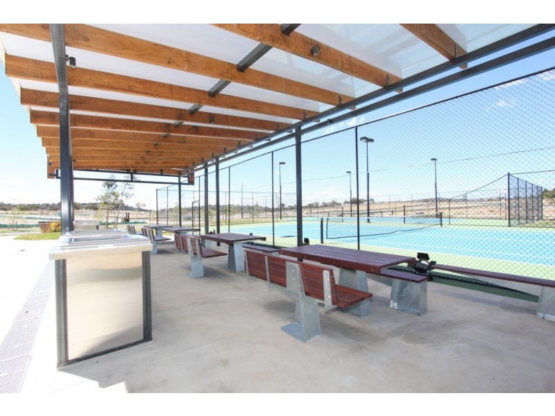 22 Rockley Parade, Googong NSW 2620