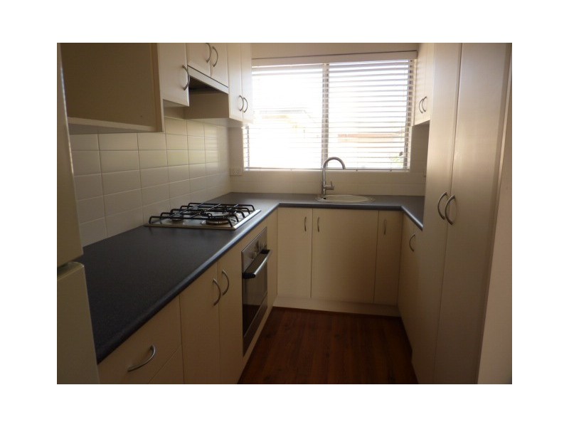 4/18 Broughton Place, Queanbeyan NSW 2620