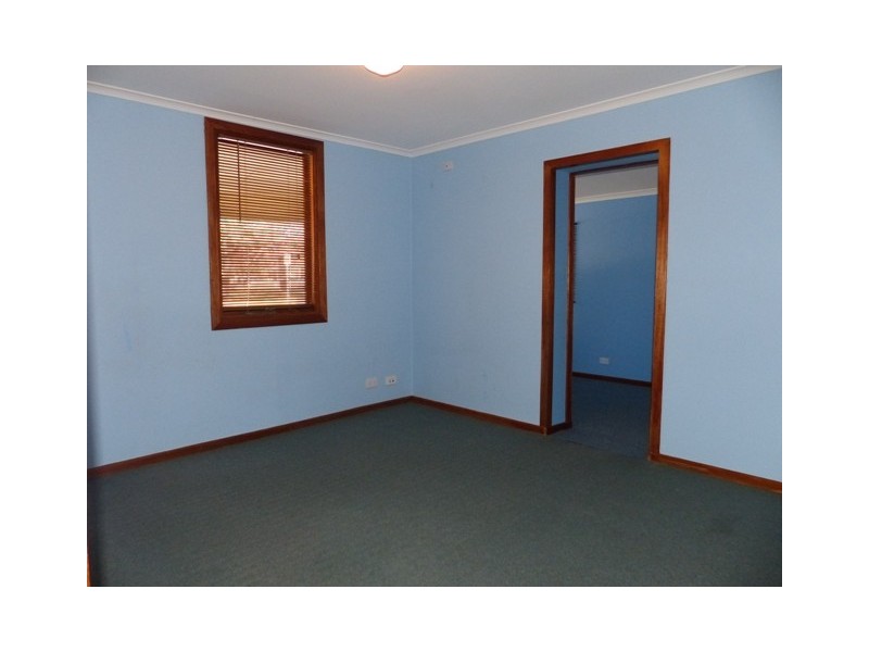 67 Campbell Street, Queanbeyan NSW 2620