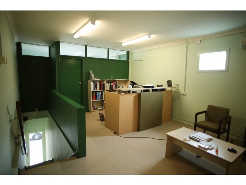 67 Monaro Street, Queanbeyan NSW 2620