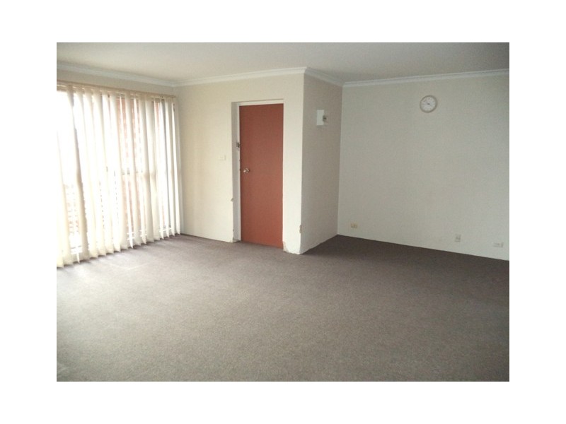 12/102 Henderson Road, Queanbeyan NSW 2620