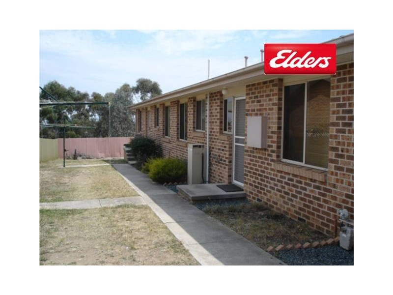 1/9 Lee Place, Queanbeyan NSW 2620