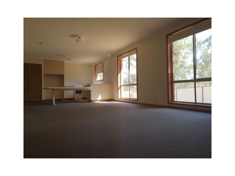 1/9 Lee Place, Queanbeyan NSW 2620