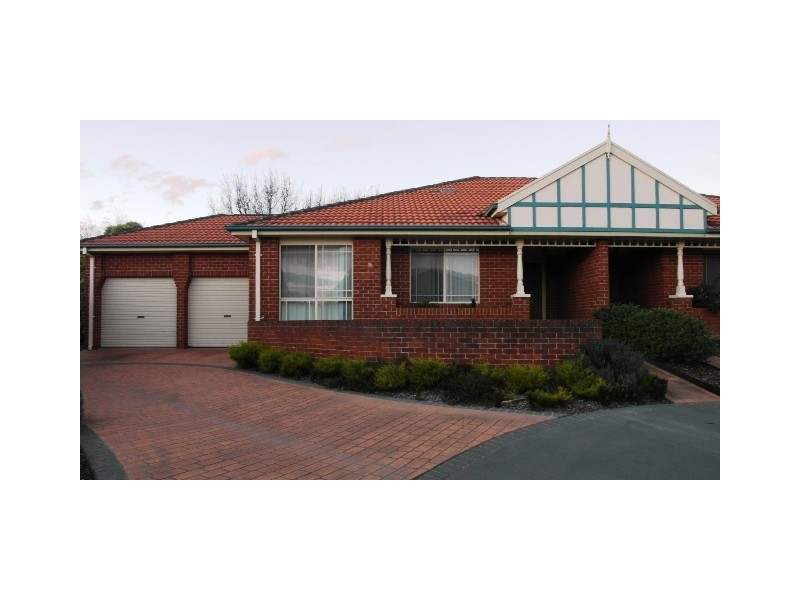 8/1-3 Forest Drive, Queanbeyan NSW 2620