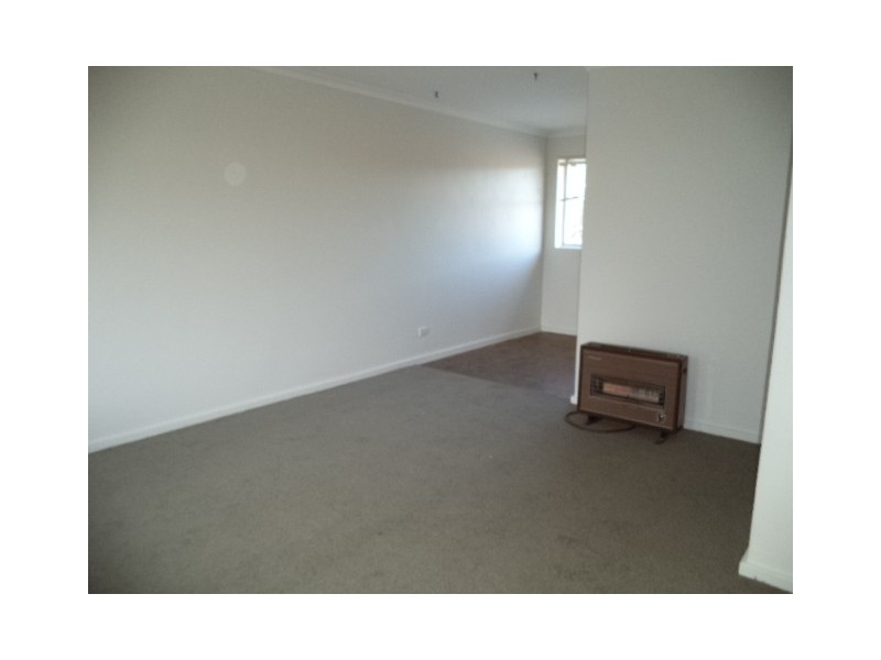 6/25 MacQuoid Street, Queanbeyan NSW 2620