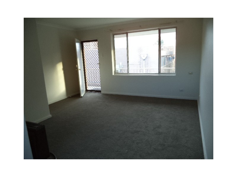 6/25 MacQuoid Street, Queanbeyan NSW 2620