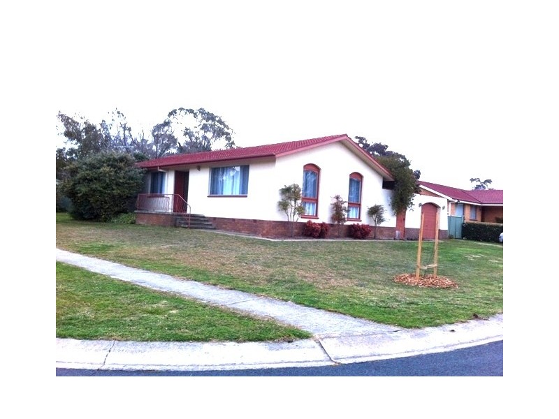 1 Axford Place, Kambah ACT 2902